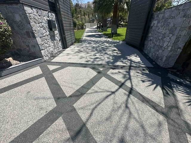 Έργο πέτρινου χαλιού VUBA από την CONCREX στην Κύπρο